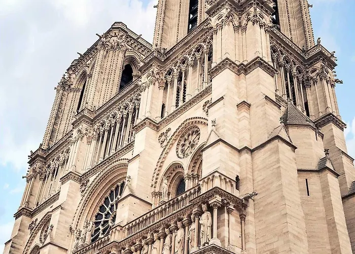 ホテル メルキュール ラ ソルボンヌ サンジェルマン デ プレ